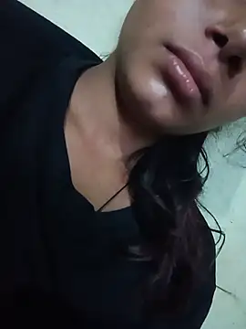 Snapshot of Aaisha-16 chatting on 05/29/26, 12:30 Aaisha-16 online show from 05/29/26, 12:30