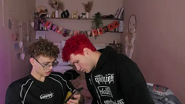 Snapshot of NathanCurl chatting on 10/29/25, 10:44 NathanCurl online show from 10/29/25, 10:44