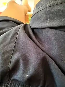 Snapshot of bold_guy_1234 chatting on 09/17/25, 04:47 bold guy 1234 online show from 09/17/25, 04:47