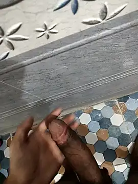 Snapshot of bold_guy_1234 chatting on 09/17/25, 07:59 bold guy 1234 online show from 09/17/25, 07:59