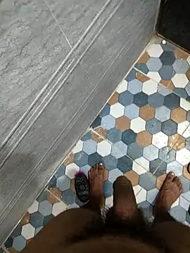 Snapshot of bold_guy_1234 chatting on 10/04/25, 04:54 bold guy 1234 online show from 10/04/25, 04:54