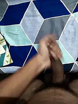 Snapshot of bold_guy_1234 chatting on 10/18/25, 09:15 bold guy 1234 online show from 10/18/25, 09:15