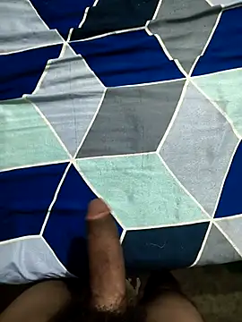 Snapshot of bold_guy_1234 chatting on 10/19/25, 07:03 bold guy 1234 online show from 10/19/25, 07:03