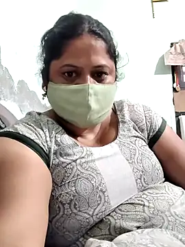 Mmm143 online show from 04/22/26, 01:41