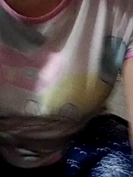 Snapshot of aliya-jaan71 chatting on 10/16/25, 02:51 aliya-jaan71 online show from 10/16/25, 02:51