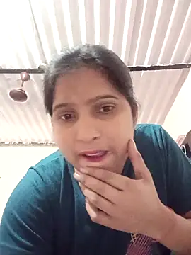 Snapshot of aliya-jaan71 chatting on 10/28/25, 07:34 aliya-jaan71 online show from 10/28/25, 07:34