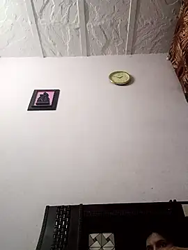 Snapshot of aliya-jaan71 chatting on 10/29/25, 08:16 aliya-jaan71 online show from 10/29/25, 08:16