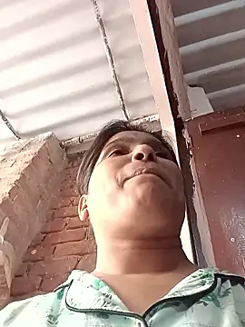 Snapshot of aliya-jaan71 chatting on 11/08/25, 07:08 aliya-jaan71 online show from 11/08/25, 07:08