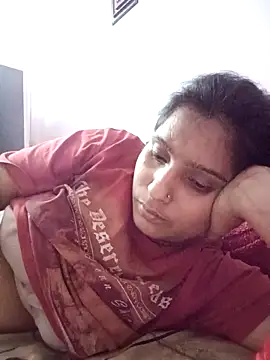 Snapshot of aliya-jaan71 chatting on 11/11/25, 02:50 aliya-jaan71 online show from 11/11/25, 02:50