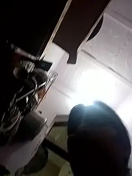 Snapshot of aliya-jaan71 chatting on 11/17/25, 02:56 aliya-jaan71 online show from 11/17/25, 02:56