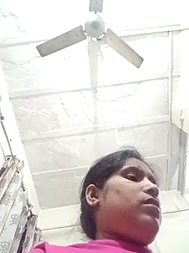 Snapshot of aliya-jaan71 chatting on 11/30/25, 03:16 aliya-jaan71 online show from 11/30/25, 03:16