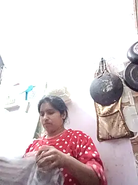 Snapshot of aliya-jaan71 chatting on 12/05/25, 12:03 aliya-jaan71 online show from 12/05/25, 12:03