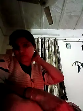 Snapshot of aliya-jaan71 chatting on 12/20/25, 06:04 aliya-jaan71 online show from 12/20/25, 06:04