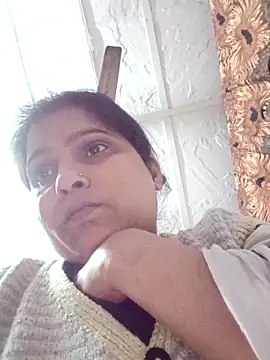 Snapshot of aliya-jaan71 chatting on 12/22/25, 05:54 aliya-jaan71 online show from 12/22/25, 05:54