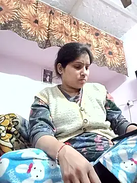 Snapshot of aliya-jaan71 chatting on 01/11/26, 11:48 aliya-jaan71 online show from 01/11/26, 11:48