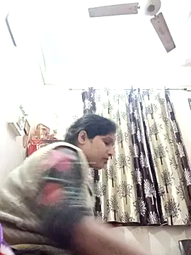 Snapshot of aliya-jaan71 chatting on 01/12/26, 04:23 aliya-jaan71 online show from 01/12/26, 04:23