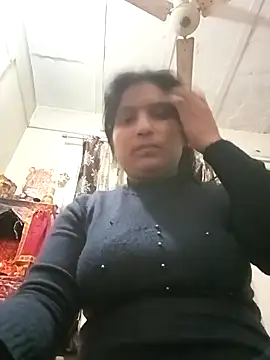 Snapshot of aliya-jaan71 chatting on 02/06/26, 08:29 aliya-jaan71 online show from 02/06/26, 08:29