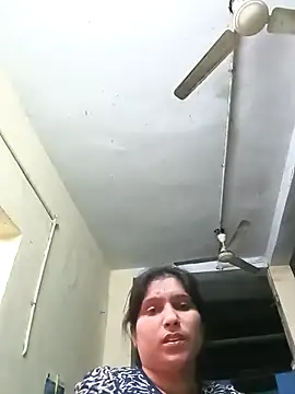 Snapshot of aliya-jaan71 chatting on 02/07/26, 06:44 aliya-jaan71 online show from 02/07/26, 06:44