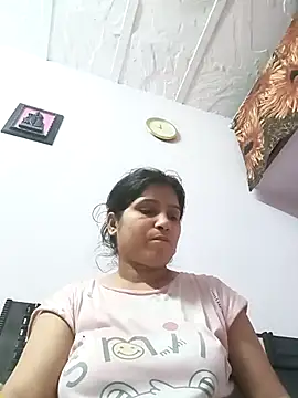 Snapshot of aliya-jaan71 chatting on 03/29/26, 06:13 aliya-jaan71 online show from 03/29/26, 06:13