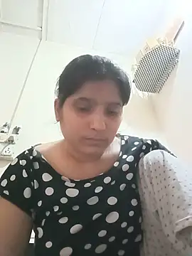 aliya-jaan71 online show from 05/15/26, 07:04