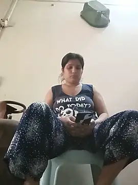 aliya-jaan71 online show from 05/19/26, 07:04