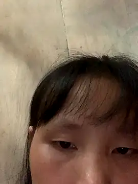 huong-18 online show from 10/13/25, 04:56