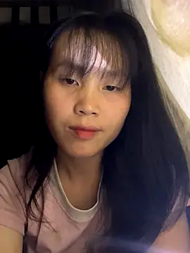 huong-18 online show from 11/12/25, 01:22