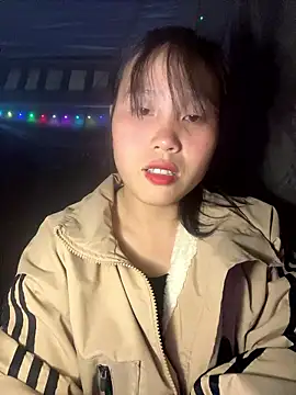 huong-18 online show from 01/16/26, 02:10