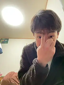 Snapshot of KAMESAN08 chatting on 11/21/25, 04:16 KAMESAN08 online show from 11/21/25, 04:16