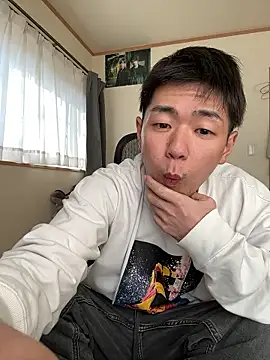 Snapshot of KAMESAN08 chatting on 12/19/25, 04:52 KAMESAN08 online show from 12/19/25, 04:52