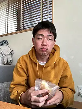 Snapshot of KAMESAN08 chatting on 12/20/25, 03:46 KAMESAN08 online show from 12/20/25, 03:46