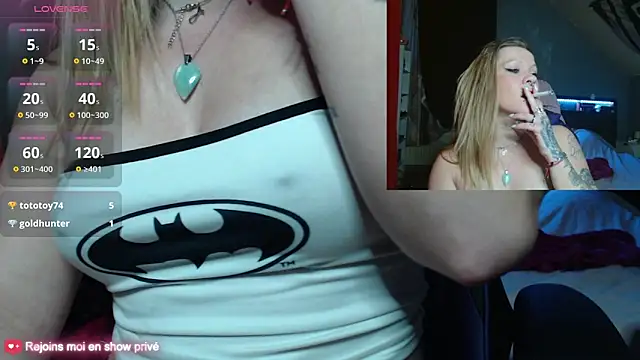 AnnaFalconeX online show from 03/26/26, 11:43