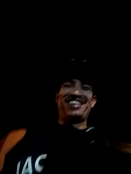 Snapshot of zamir_adam chatting on 09/25/25, 02:04 zamir adam online show from 09/25/25, 02:04