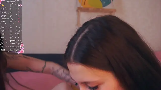 GabrielleLynchard online show from 11/08/25, 07:45