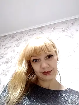 Snapshot of AliceSwan1122 chatting on 09/20/25, 09:27 AliceSwan1122 online show from 09/20/25, 09:27