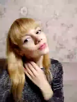 Snapshot of AliceSwan1122 chatting on 09/29/25, 05:40 AliceSwan1122 online show from 09/29/25, 05:40