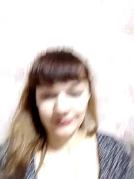 Snapshot of AliceSwan1122 chatting on 12/03/25, 10:19 AliceSwan1122 online show from 12/03/25, 10:19