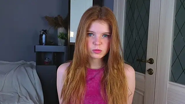 pielittle online show from 09/17/25, 04:36