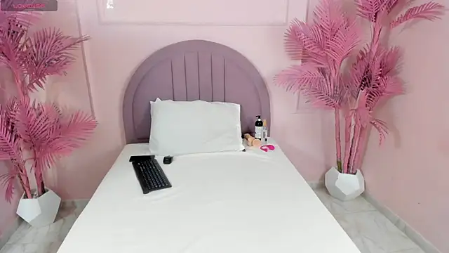 Maddybenson online show from 09/25/25, 03:32
