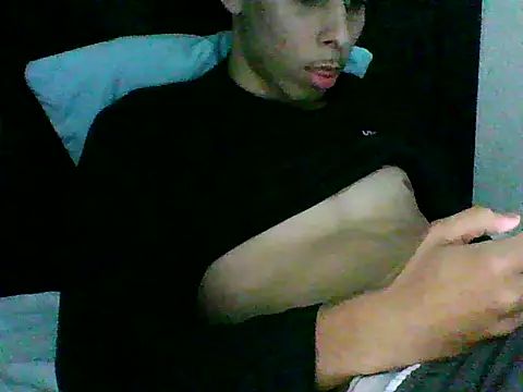 Snapshot of KingLamed chatting on 09/20/25, 03:29 KingLamed online show from 09/20/25, 03:29