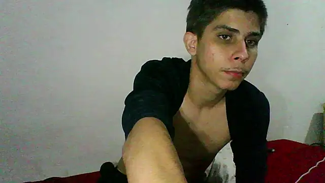 Snapshot of KingLamed chatting on 09/25/25, 03:32 KingLamed online show from 09/25/25, 03:32