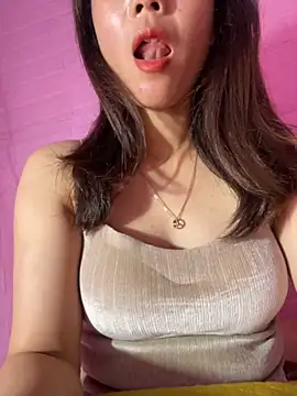 Moon pusy online show from 09/15/25, 09:37