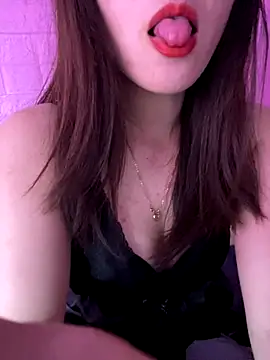 Moon pusy online show from 11/14/25, 01:10