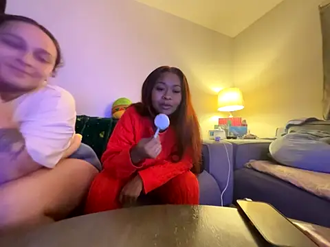 Snapshot of GoddessFatPuss chatting on 10/04/25, 05:49 GoddessFatPuss online show from 10/04/25, 05:49