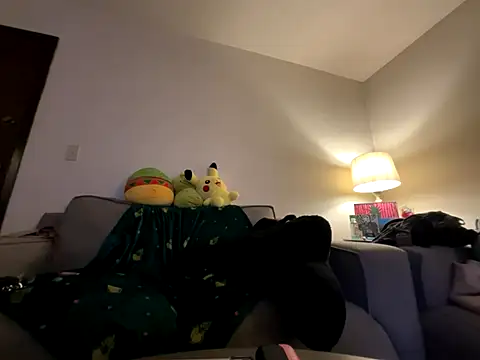 Snapshot of GoddessFatPuss chatting on 12/19/25, 01:23 GoddessFatPuss online show from 12/19/25, 01:23