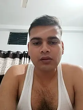 Snapshot of Nick_fun_13 chatting on 10/16/25, 03:35 Nick fun 13 online show from 10/16/25, 03:35