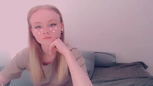 Snapshot of AliceNya_cute chatting on 06/07/26, 05:11 AliceNya cute online show from 06/07/26, 05:11