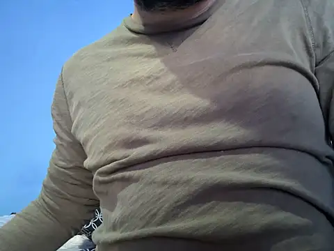 Snapshot of Leon__Dark chatting on 10/13/25, 01:11 Leon Dark online show from 10/13/25, 01:11