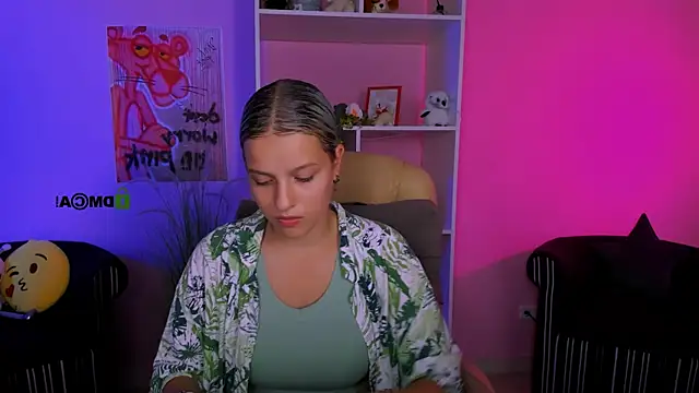 kaela spell  online show from 09/22/25, 09:00