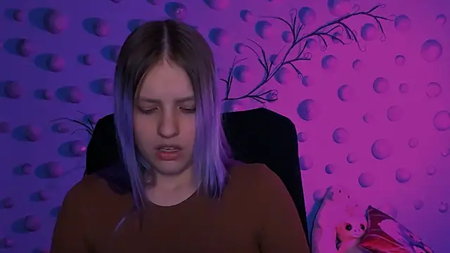 kaela spell  online show from 04/29/26, 02:26